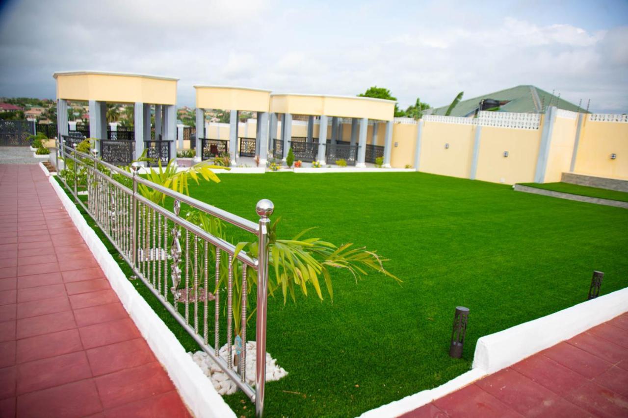 Bella Ella Hotel & Event Center Kasoa Exterior photo